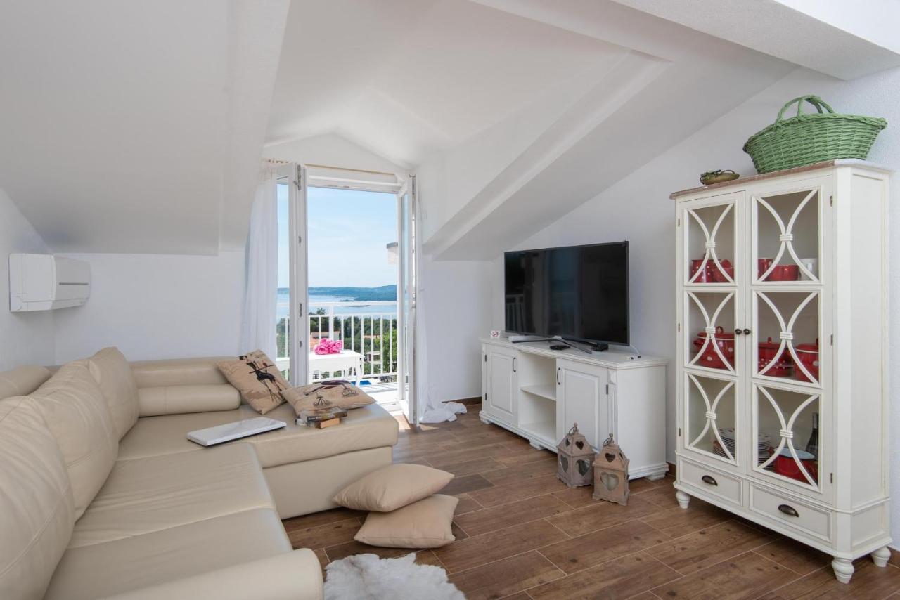 Of The Hills Llr Apartma