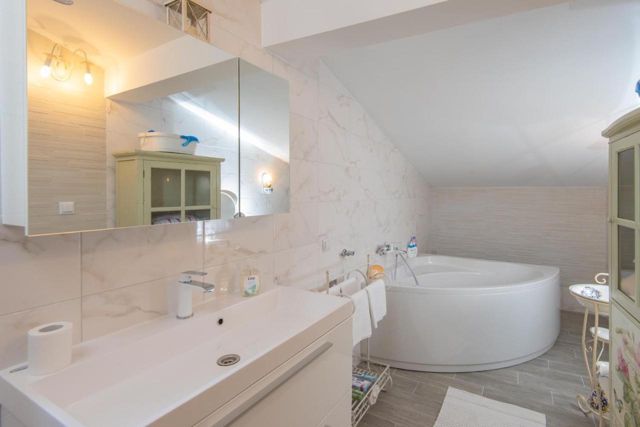 Of The Hills Llr Apartma
