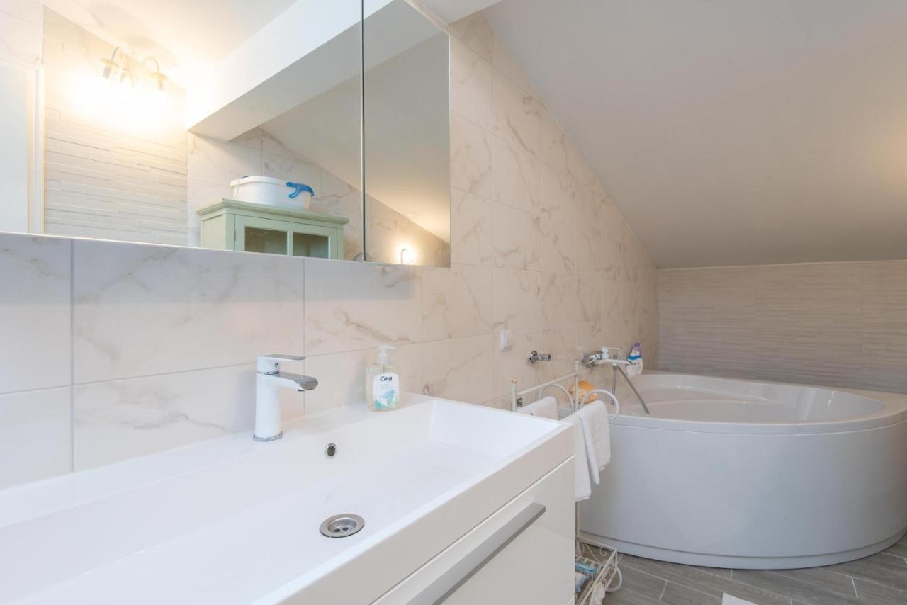 Apartma Of The Hills Llr