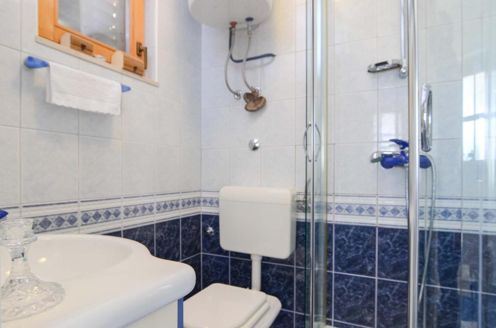Of The Hills Llr Apartma *