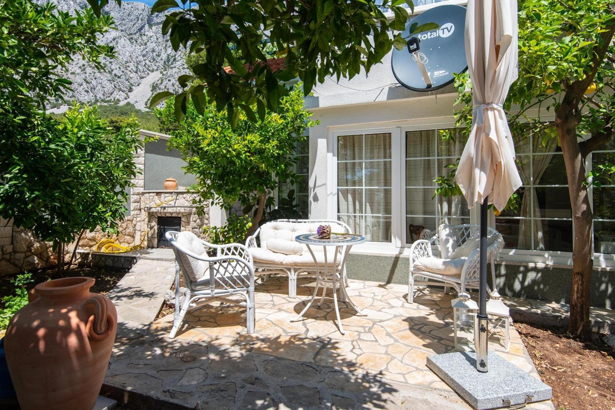 Of The Hills Llr Apartma *