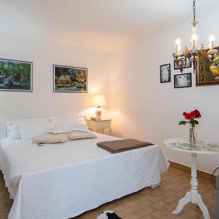 Top Of The Hills Apartments Llr Orebic Room photo